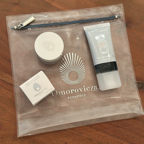 Omorovicza Budapest Gift Set with Bag - Picture 5 of 11